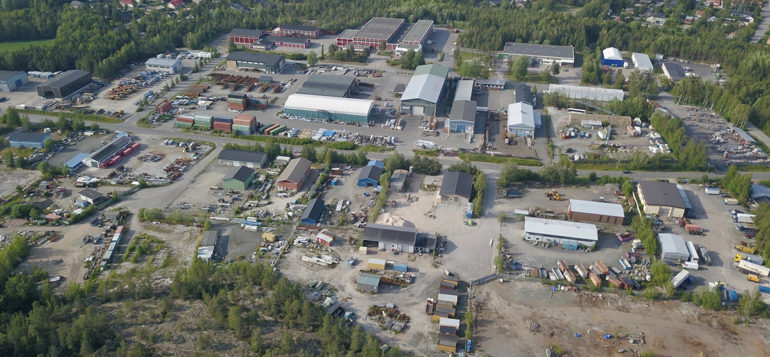 Ilmakuva Sampaanalan teollisuusalueesta Raumalla.